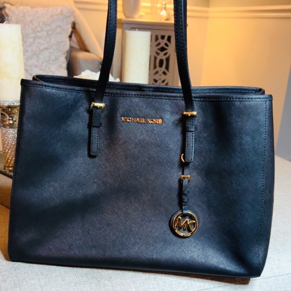 MICHAEL KORS  Jet Set Travel Large Saffiano Leather Tote Bag -Black - Picture 10 of 13